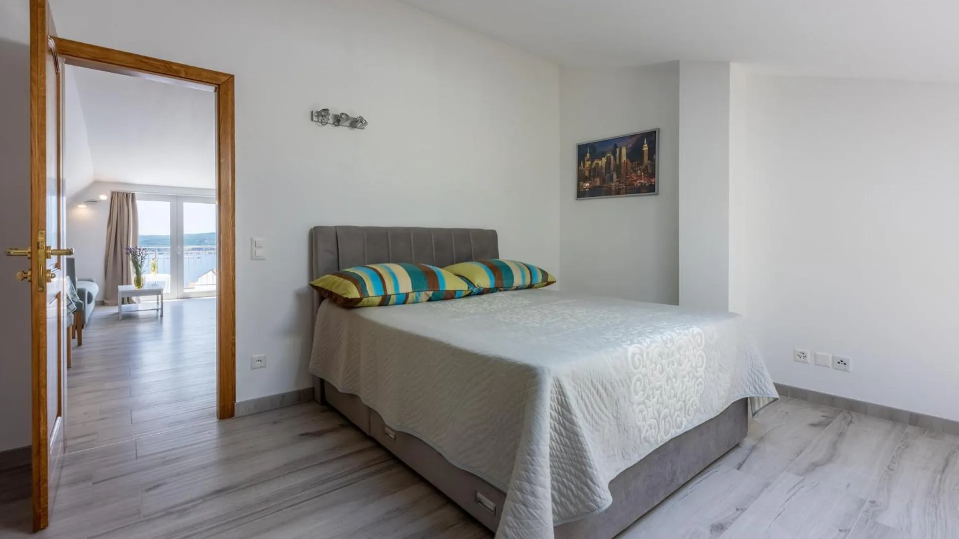 Apartments Sunshine D Crikvenica 0*,