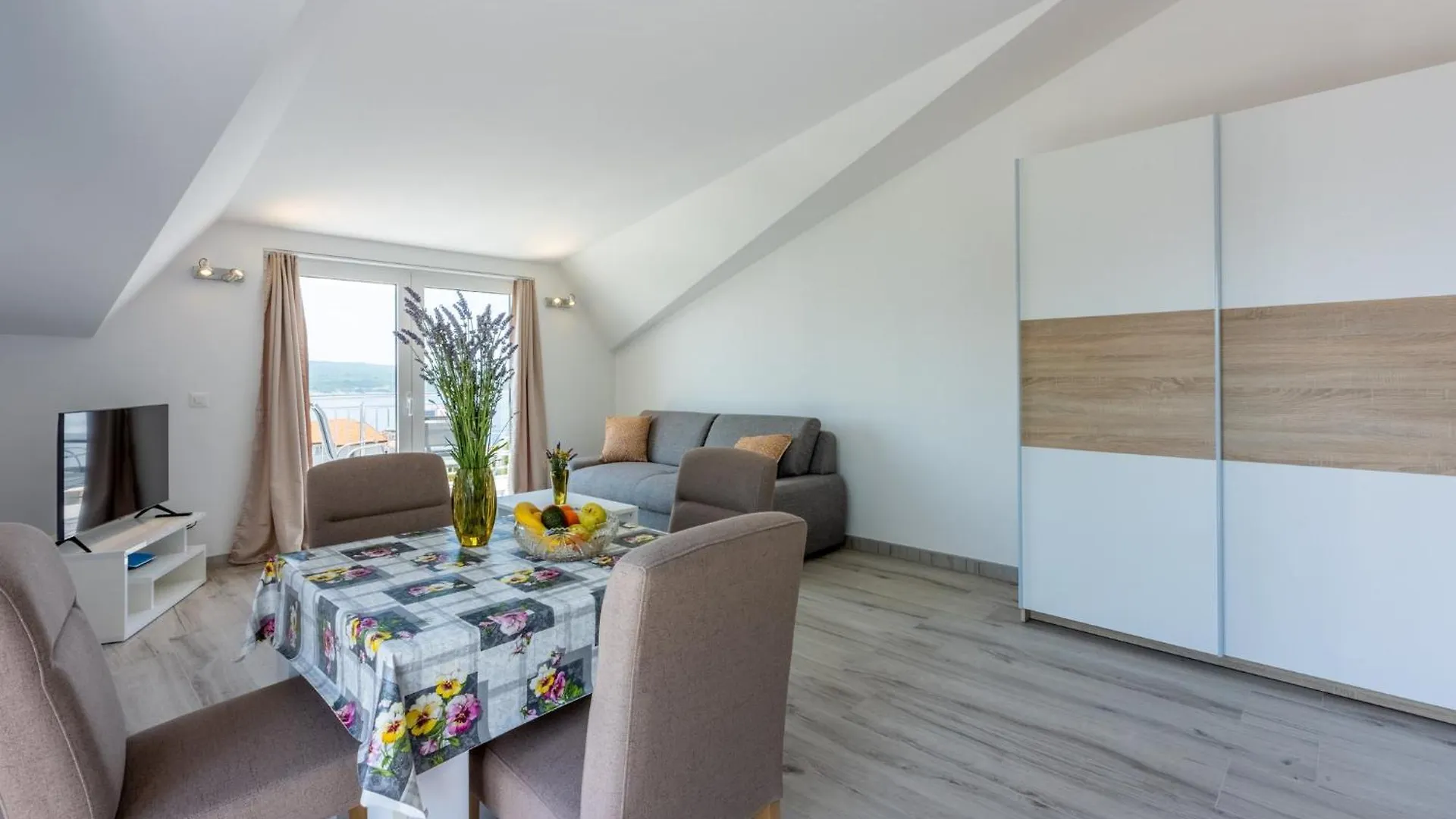 Apartments Sunshine D Crikvenica