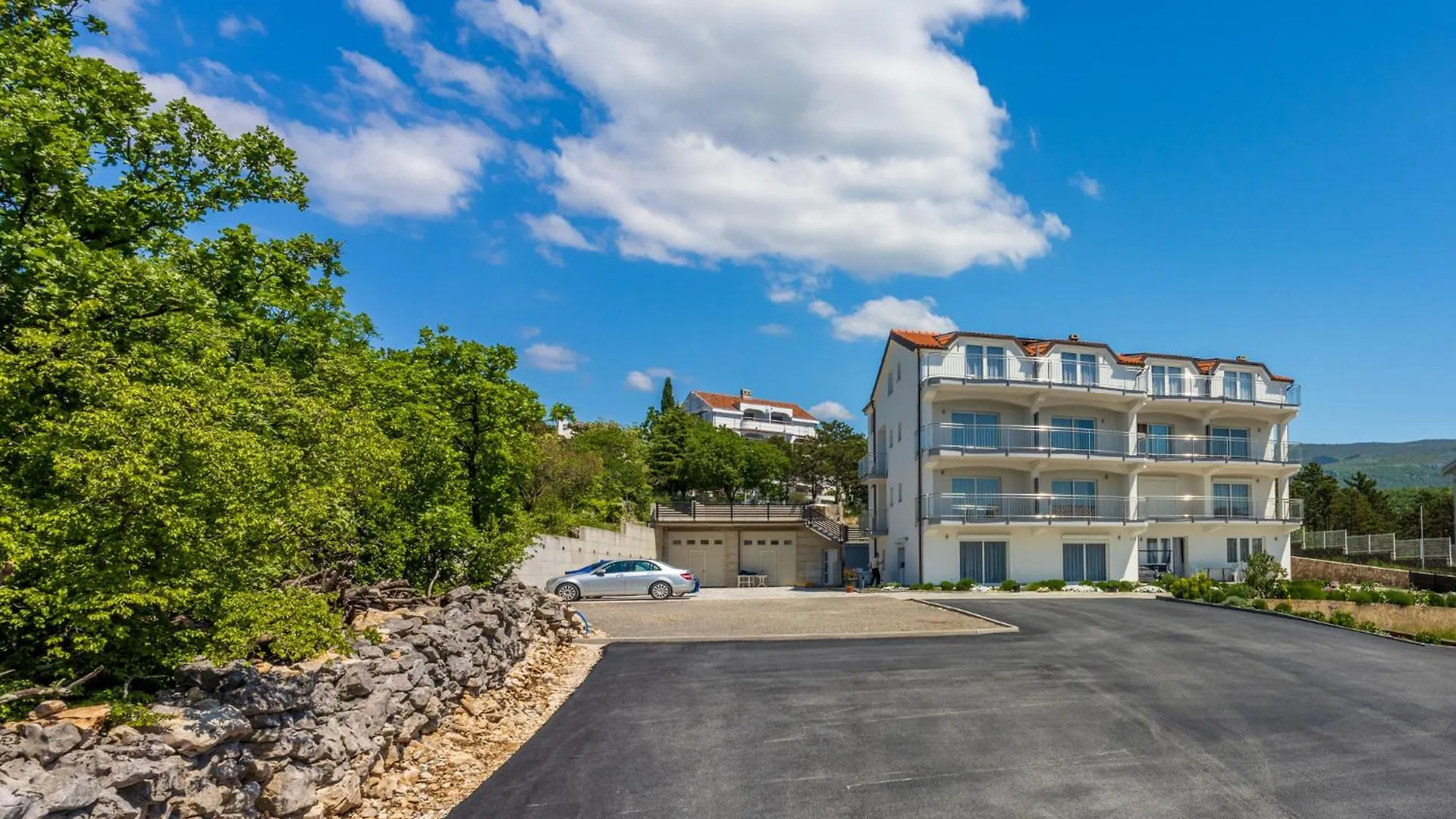 Apartments Sunshine D Crikvenica 0*,
